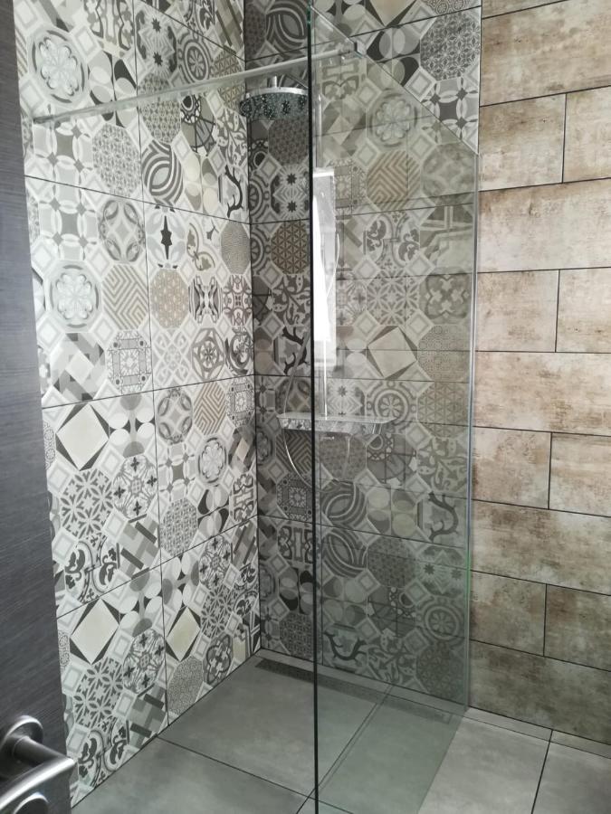 Apartmani Radic Rg Rogoznica  Exteriör bild