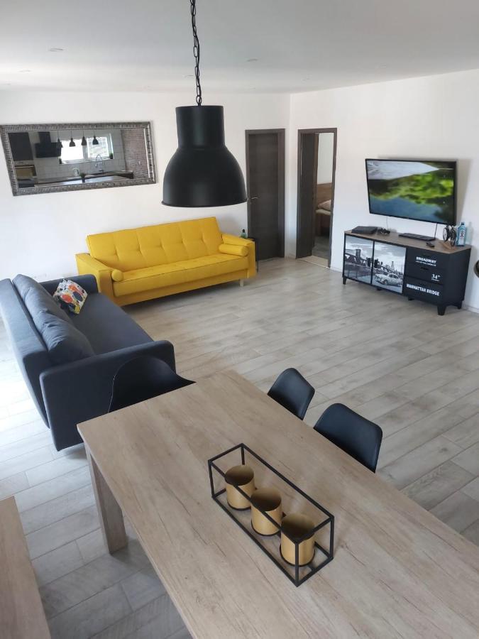 Apartmani Radic Rg Rogoznica  Exteriör bild