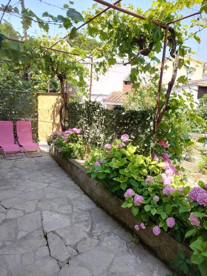 Apartmani Radic Rg Rogoznica  Exteriör bild