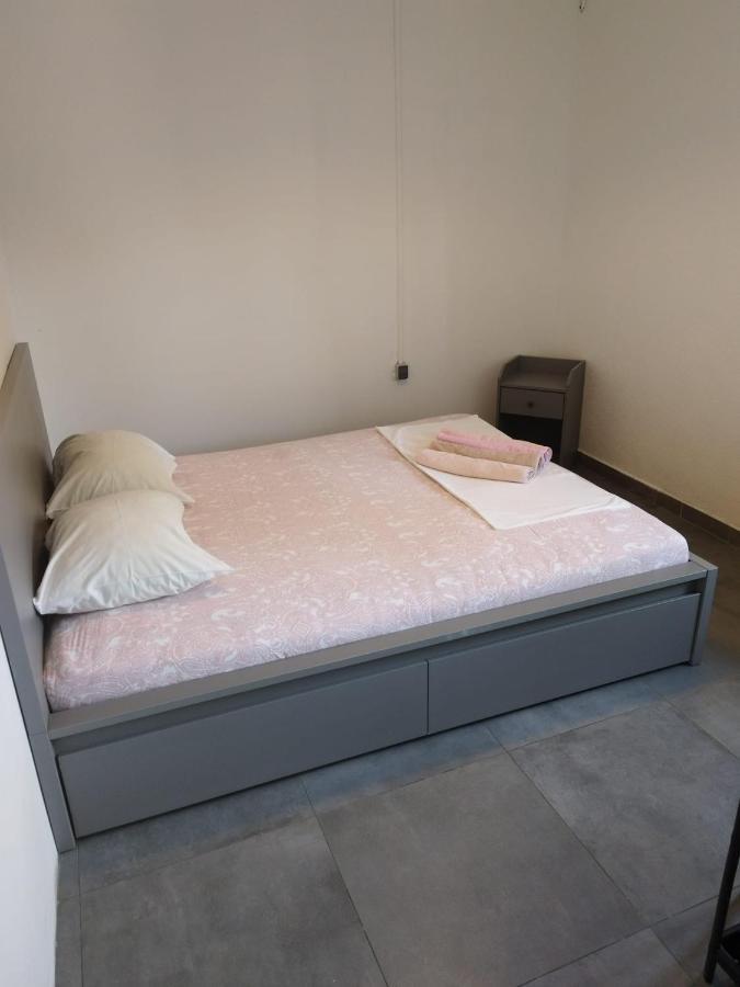 Apartmani Radic Rg Rogoznica  Exteriör bild